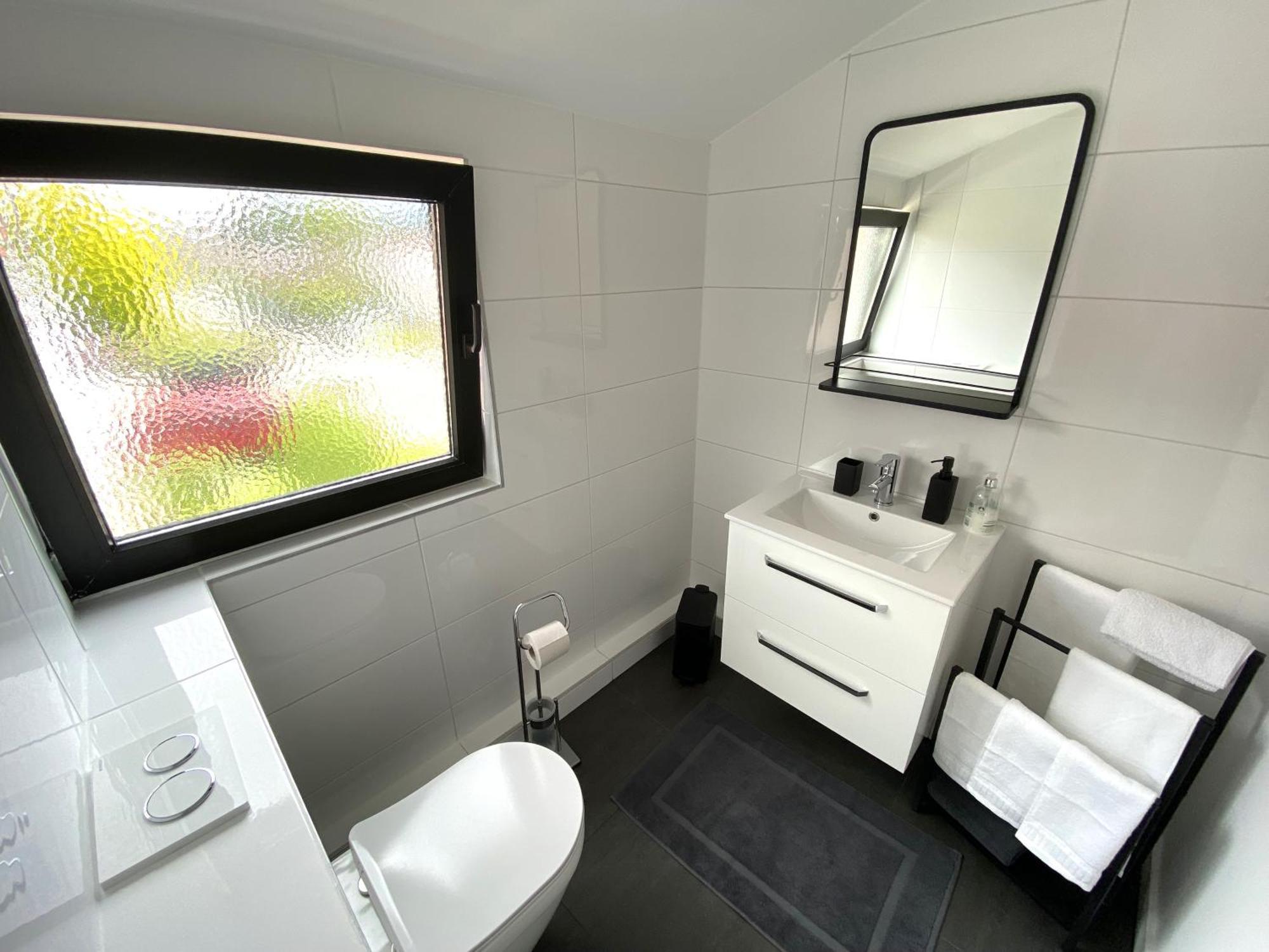 Zentrales Modernes Apartment, Naehe Zoo Und Stadion Dortmund Eksteriør billede