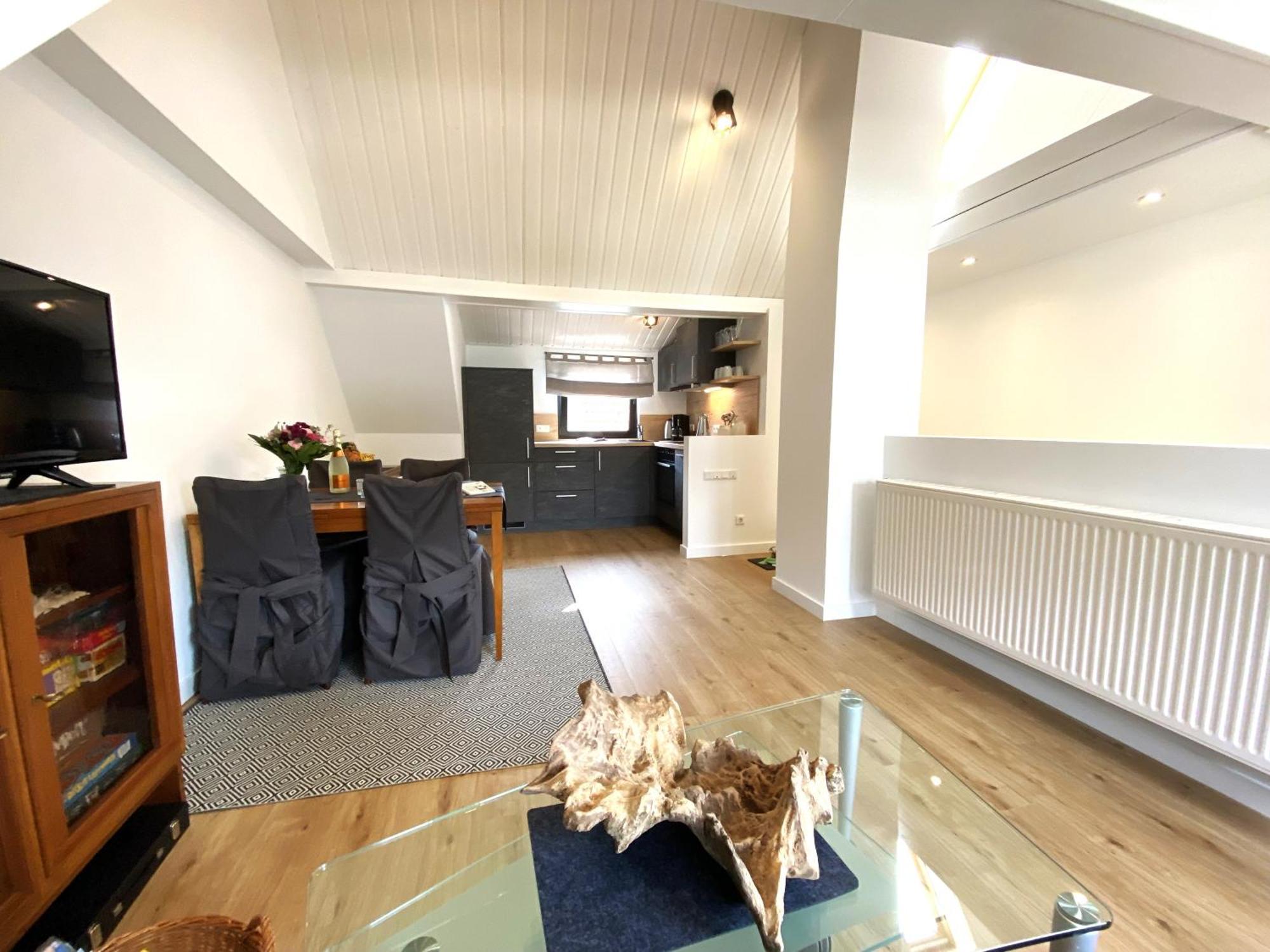 Zentrales Modernes Apartment, Naehe Zoo Und Stadion Dortmund Eksteriør billede