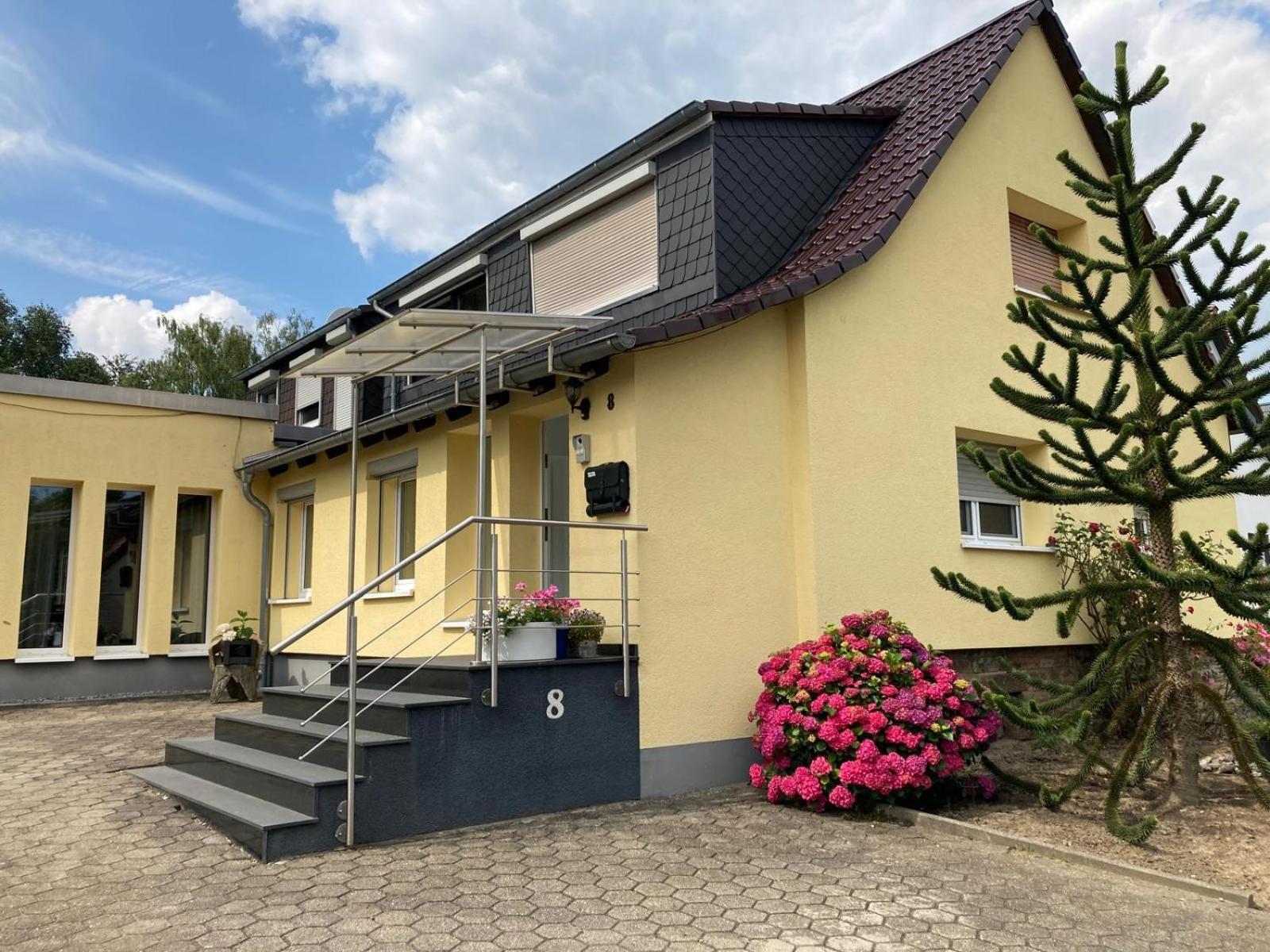 Zentrales Modernes Apartment, Naehe Zoo Und Stadion Dortmund Eksteriør billede