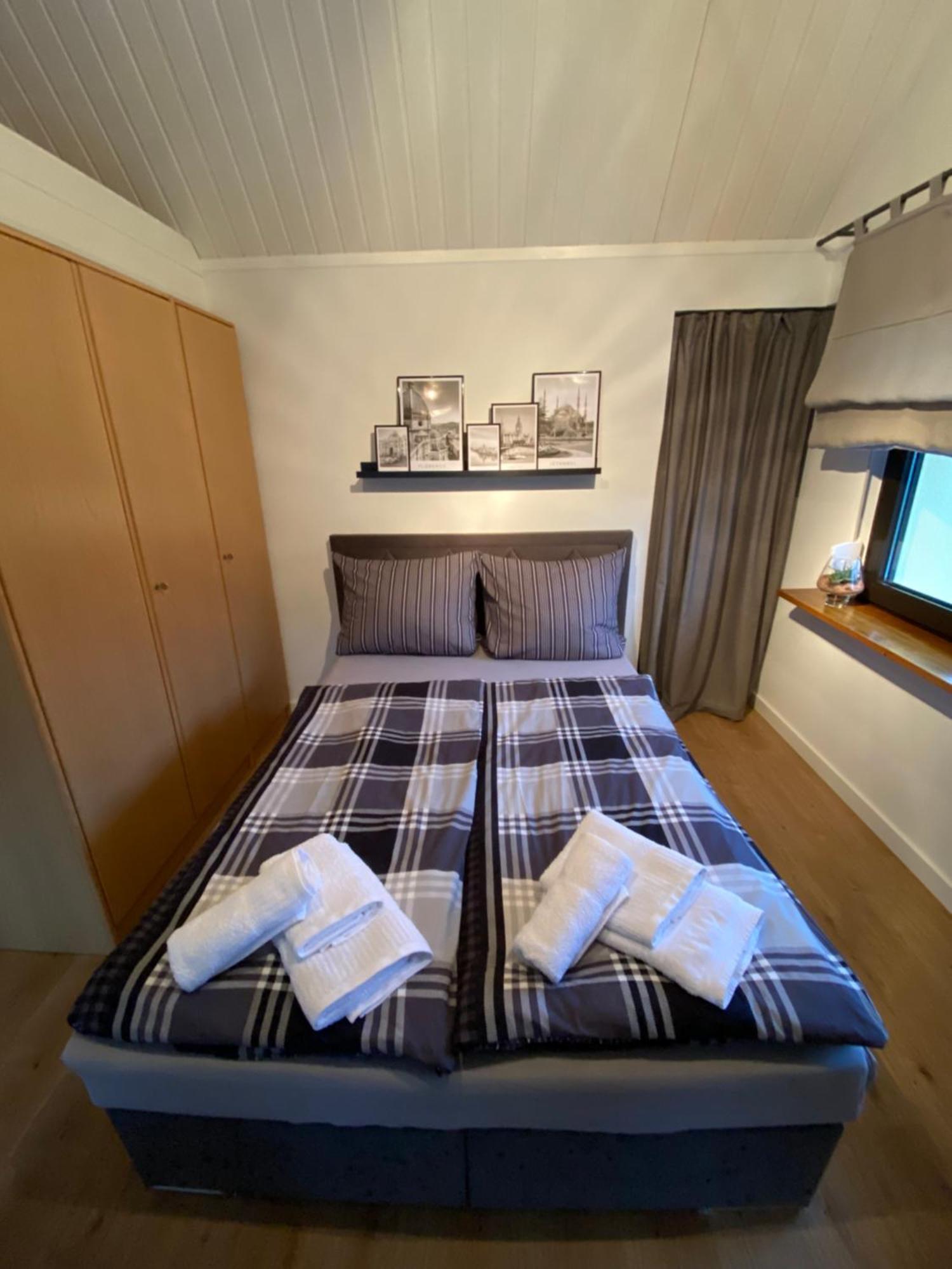 Zentrales Modernes Apartment, Naehe Zoo Und Stadion Dortmund Eksteriør billede